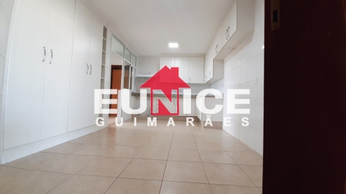 Apartamento à Venda no Jardim Sumaré em Araçatuba/SP