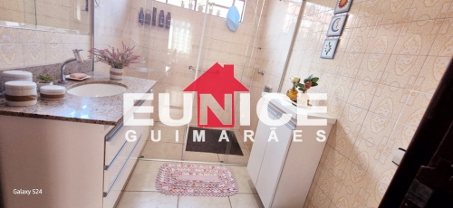 Casa à Venda no Jardim do Prado em Araçatuba/SP